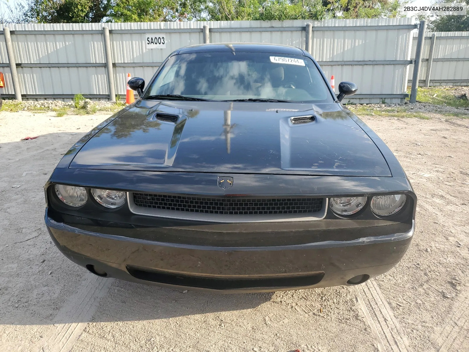 2B3CJ4DV4AH282889 2010 Dodge Challenger Se