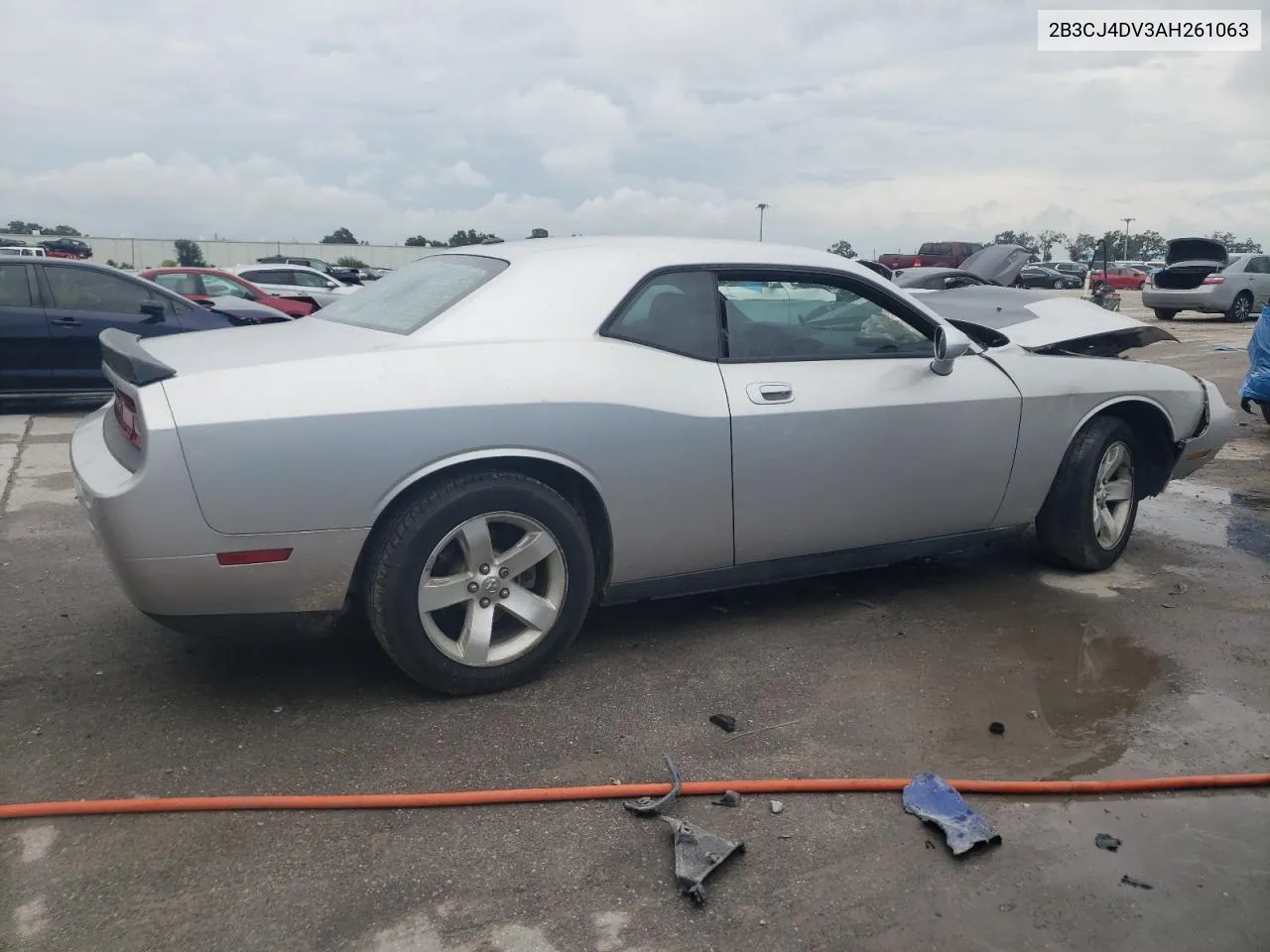 2B3CJ4DV3AH261063 2010 Dodge Challenger Se