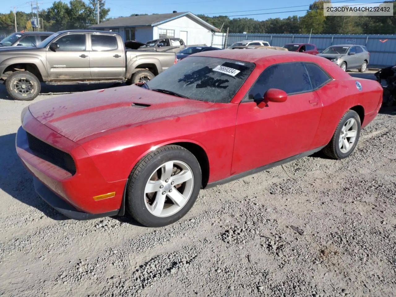 2C3CDYAG4CH252432 2012 Dodge Challenger Sxt