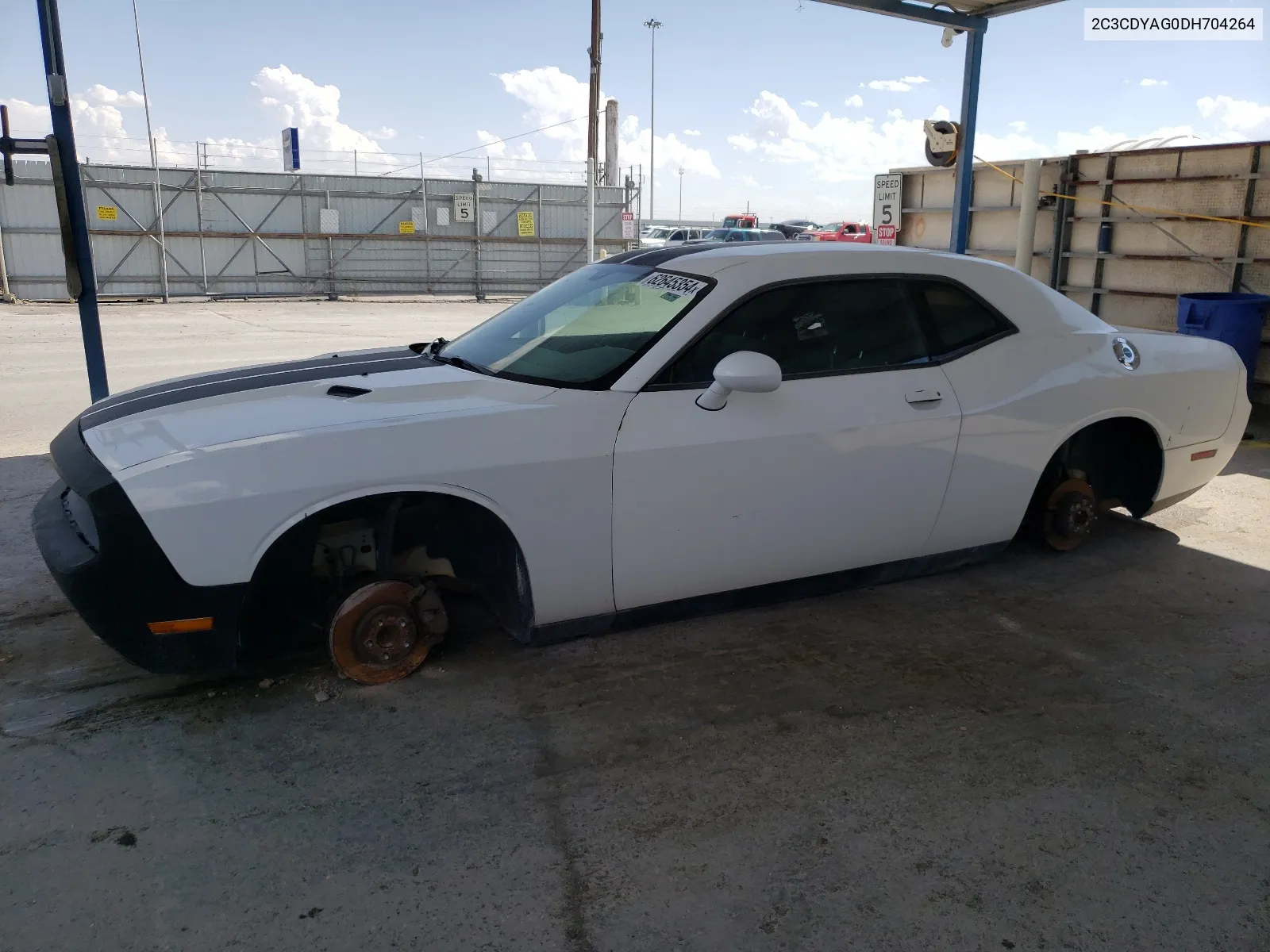 2C3CDYAG0DH704264 2013 Dodge Challenger Sxt