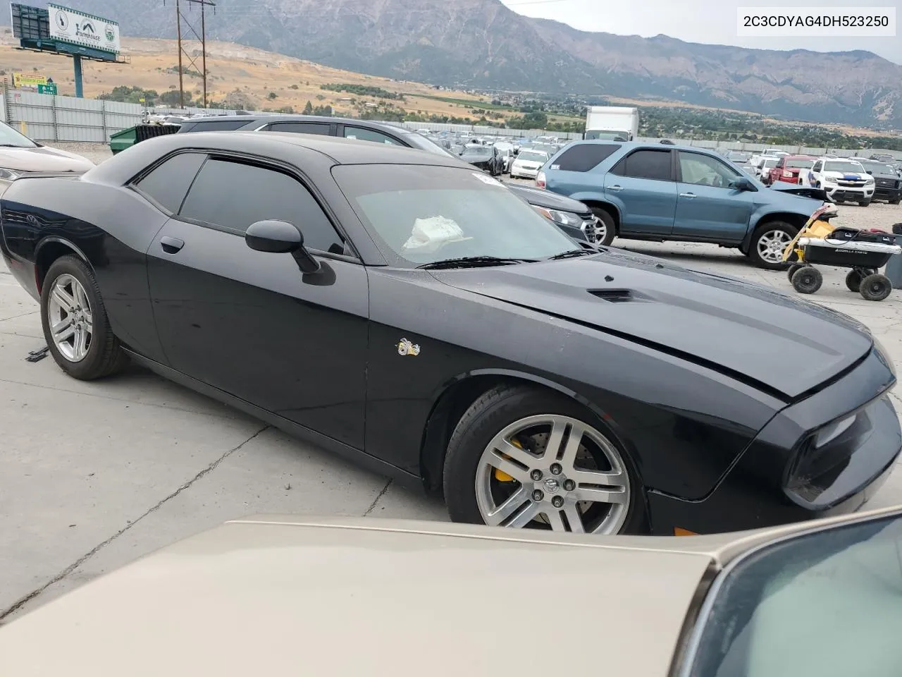 2C3CDYAG4DH523250 2013 Dodge Challenger Sxt