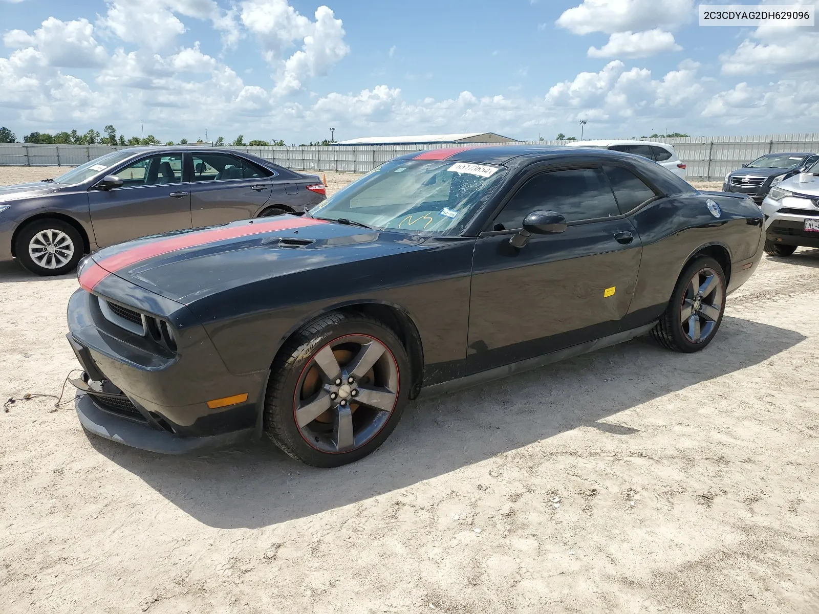 2C3CDYAG2DH629096 2013 Dodge Challenger Sxt