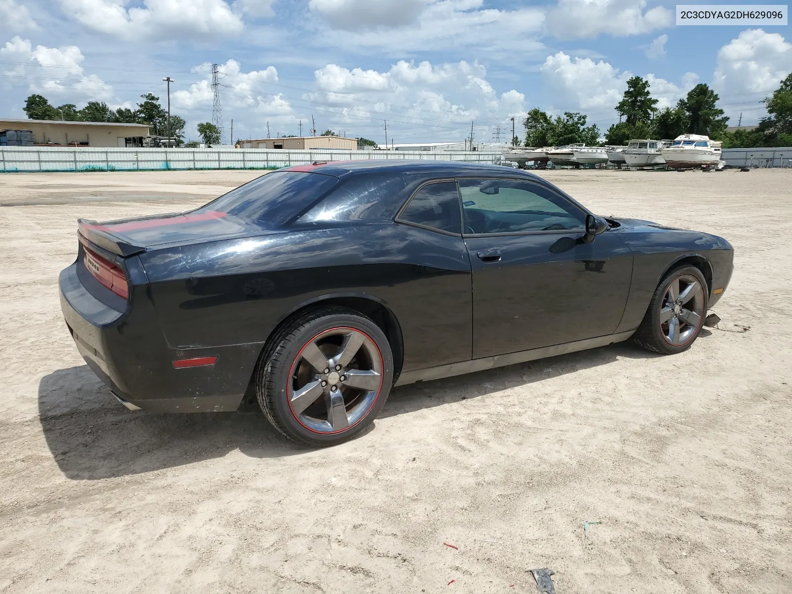 2C3CDYAG2DH629096 2013 Dodge Challenger Sxt