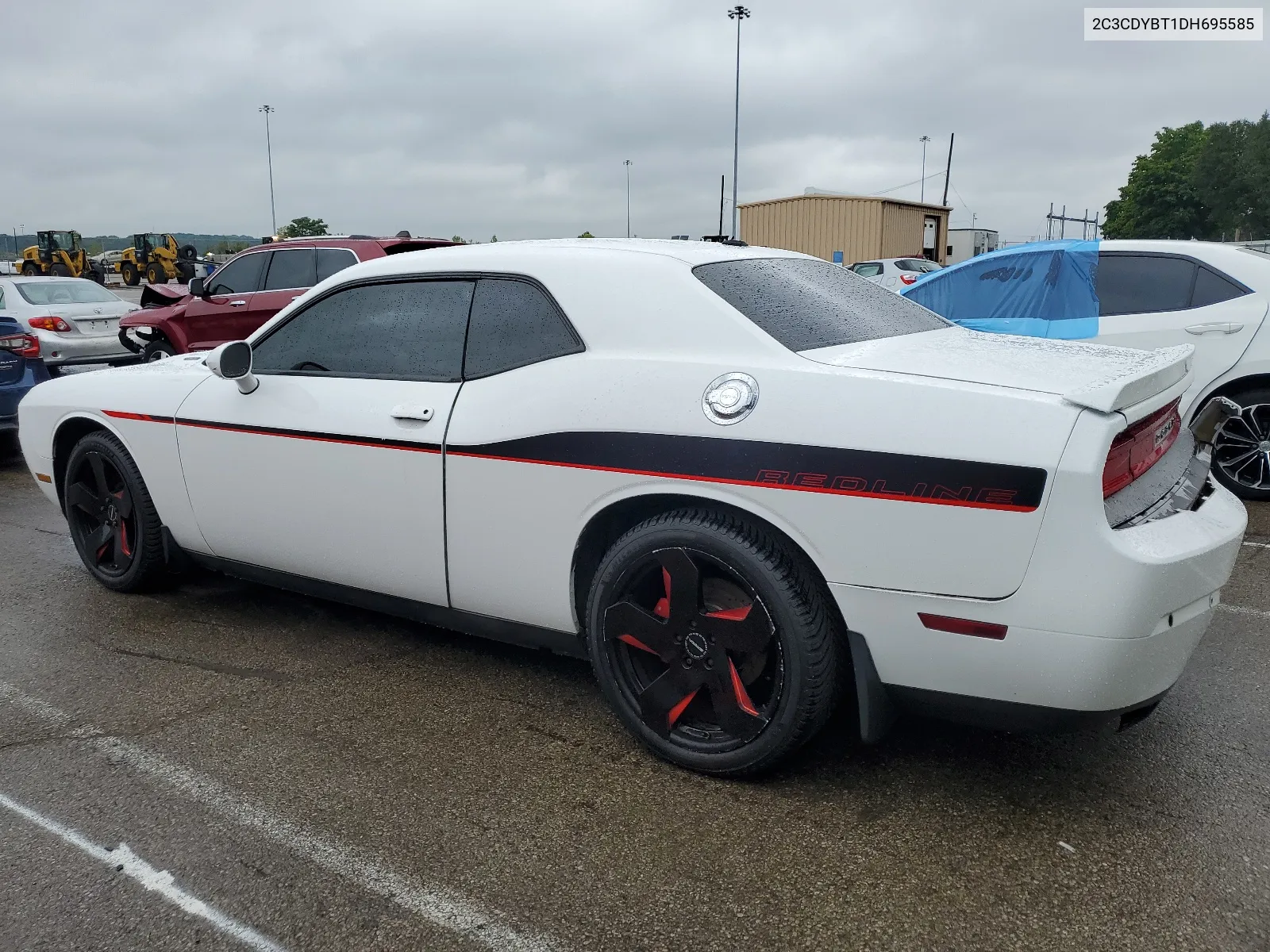 2C3CDYBT1DH695585 2013 Dodge Challenger R/T