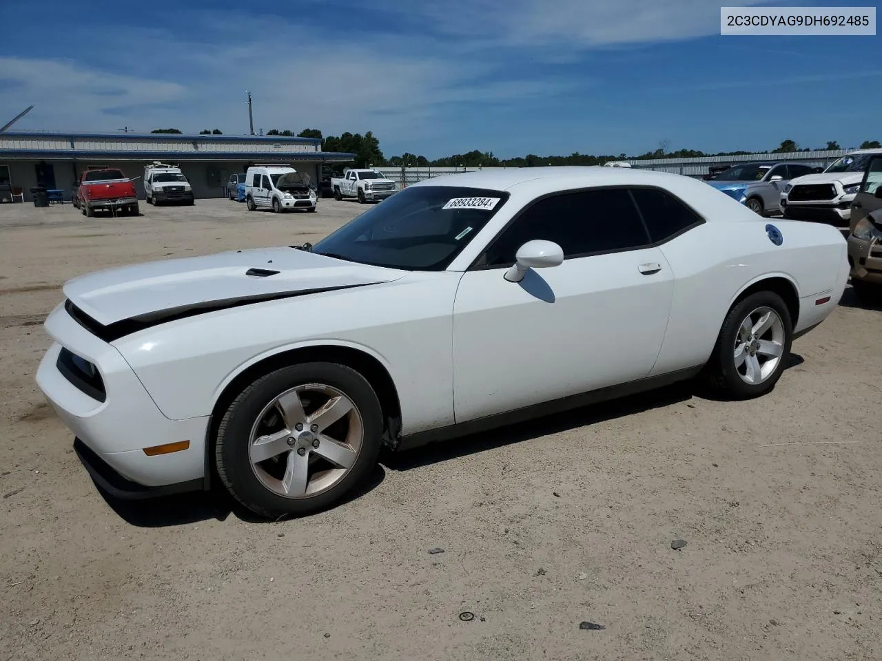 2C3CDYAG9DH692485 2013 Dodge Challenger Sxt