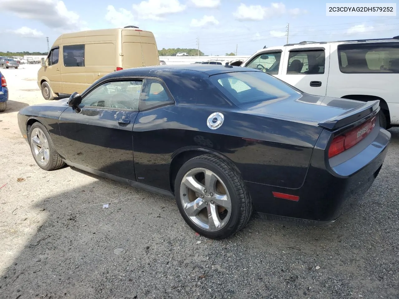 2C3CDYAG2DH579252 2013 Dodge Challenger Sxt