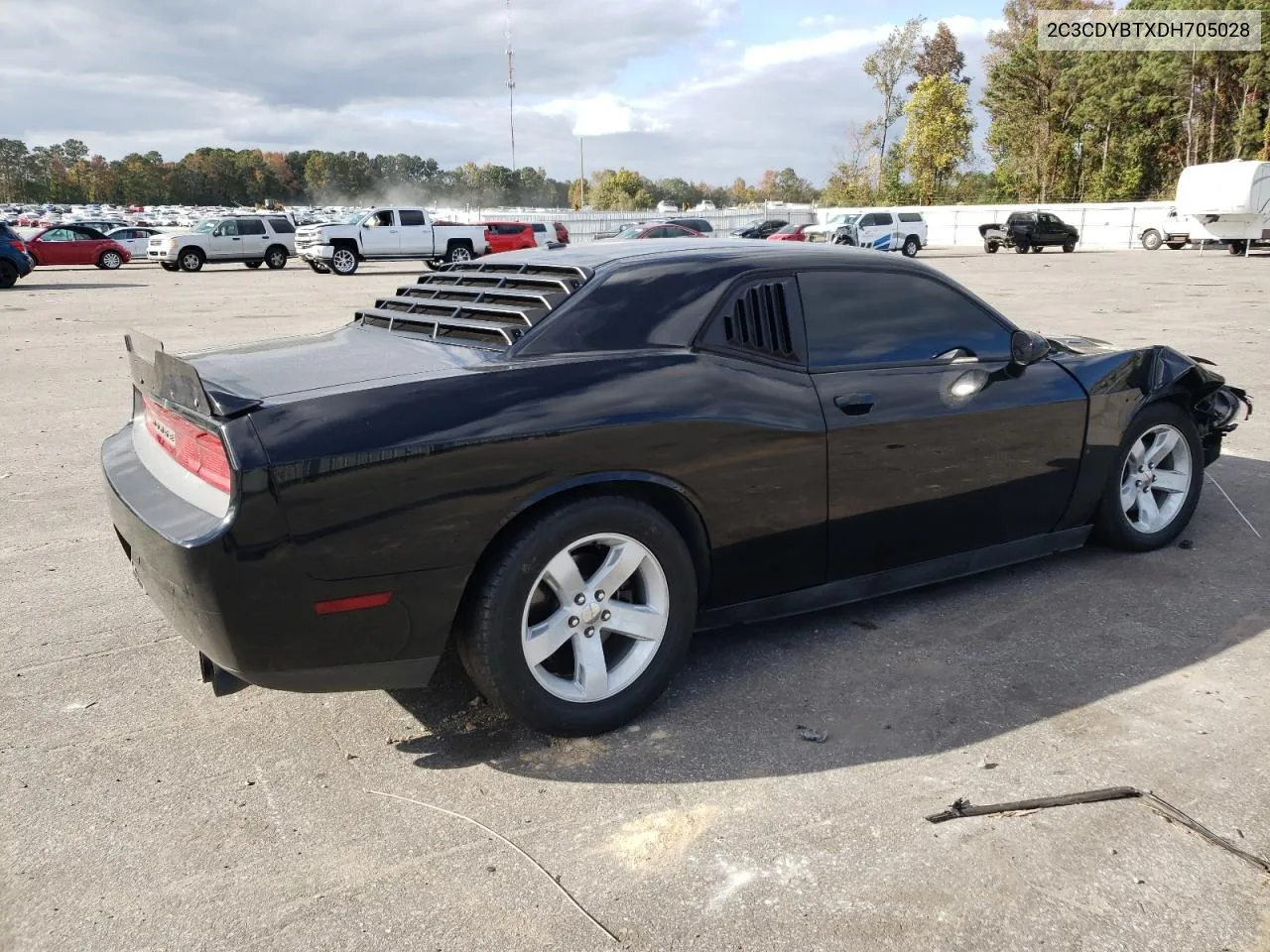 2013 Dodge Challenger R/T VIN: 2C3CDYBTXDH705028 Lot: 79052844