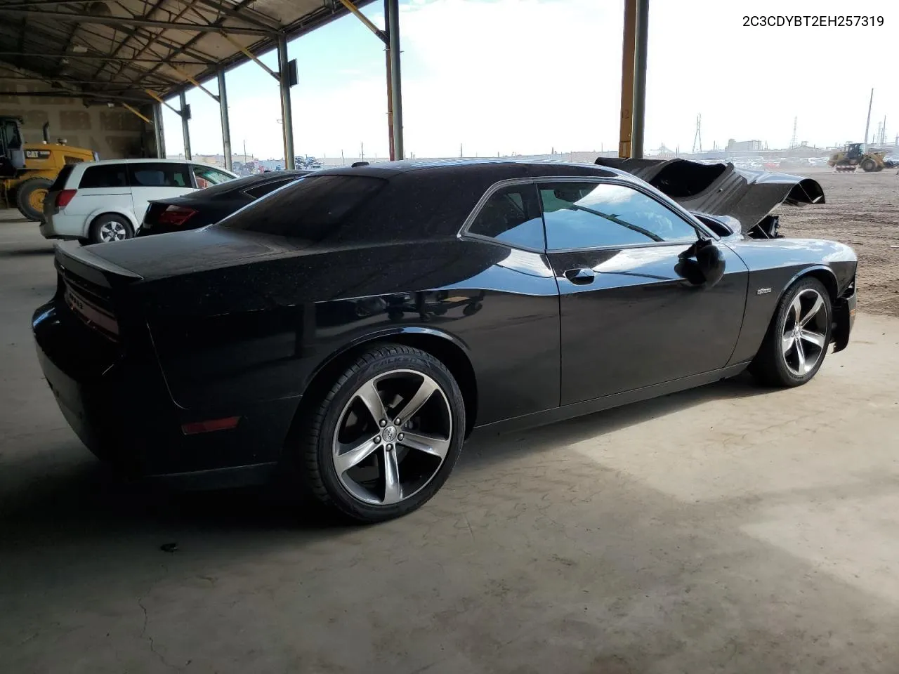 2C3CDYBT2EH257319 2014 Dodge Challenger R/T