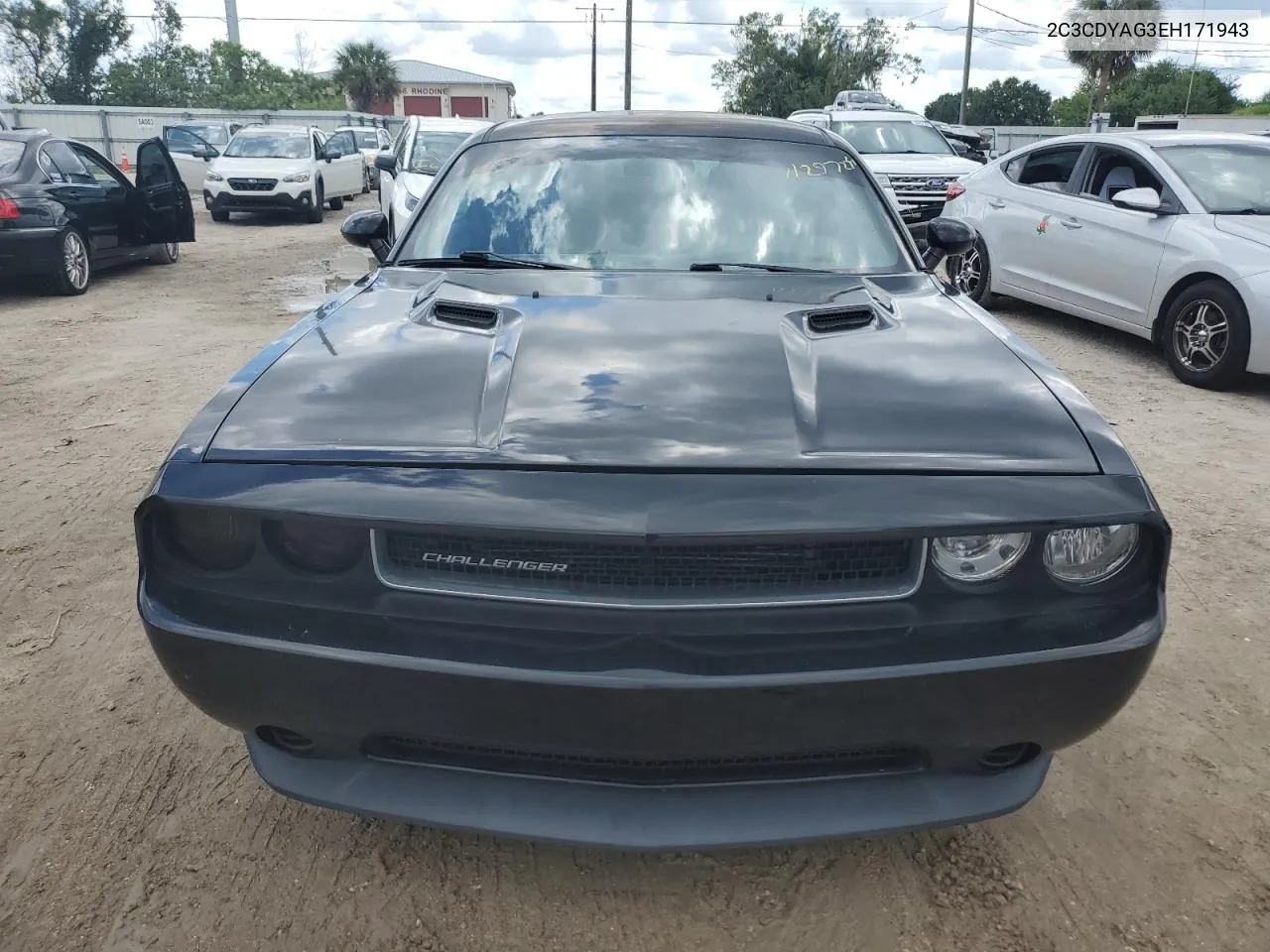 2C3CDYAG3EH171943 2014 Dodge Challenger Sxt