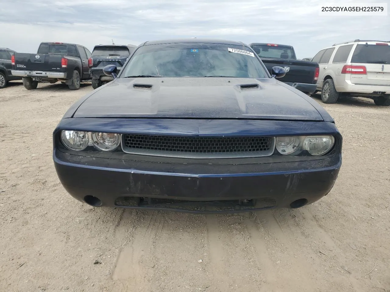 2C3CDYAG5EH225579 2014 Dodge Challenger Sxt