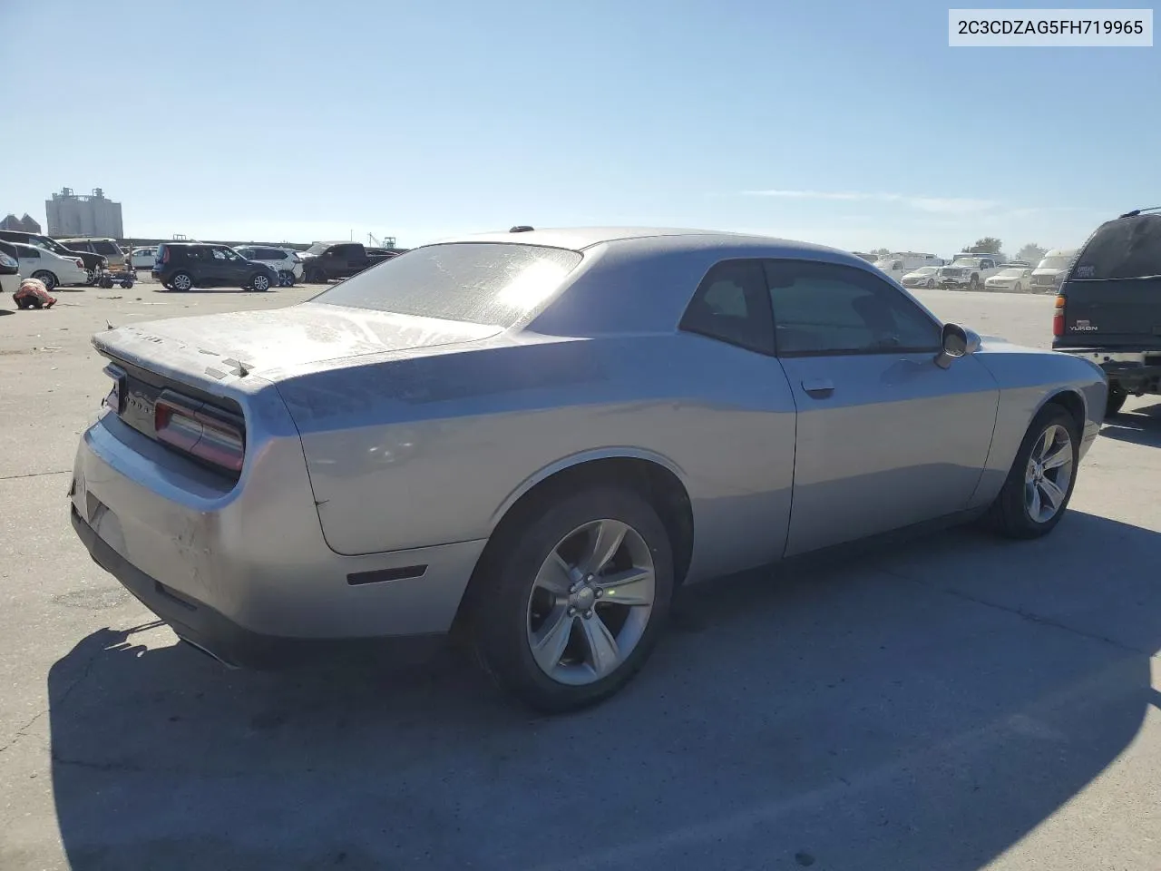 2C3CDZAG5FH719965 2015 Dodge Challenger Sxt