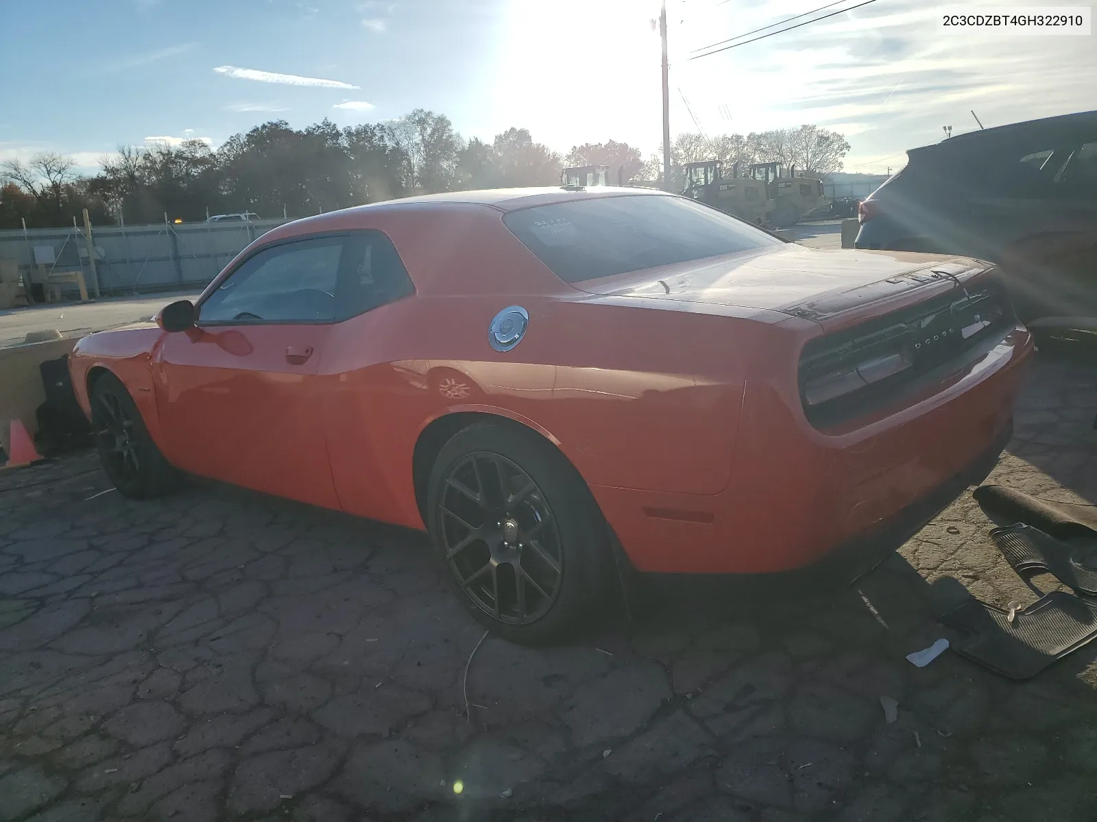 2016 Dodge Challenger R/T VIN: 2C3CDZBT4GH322910 Lot: 64569594