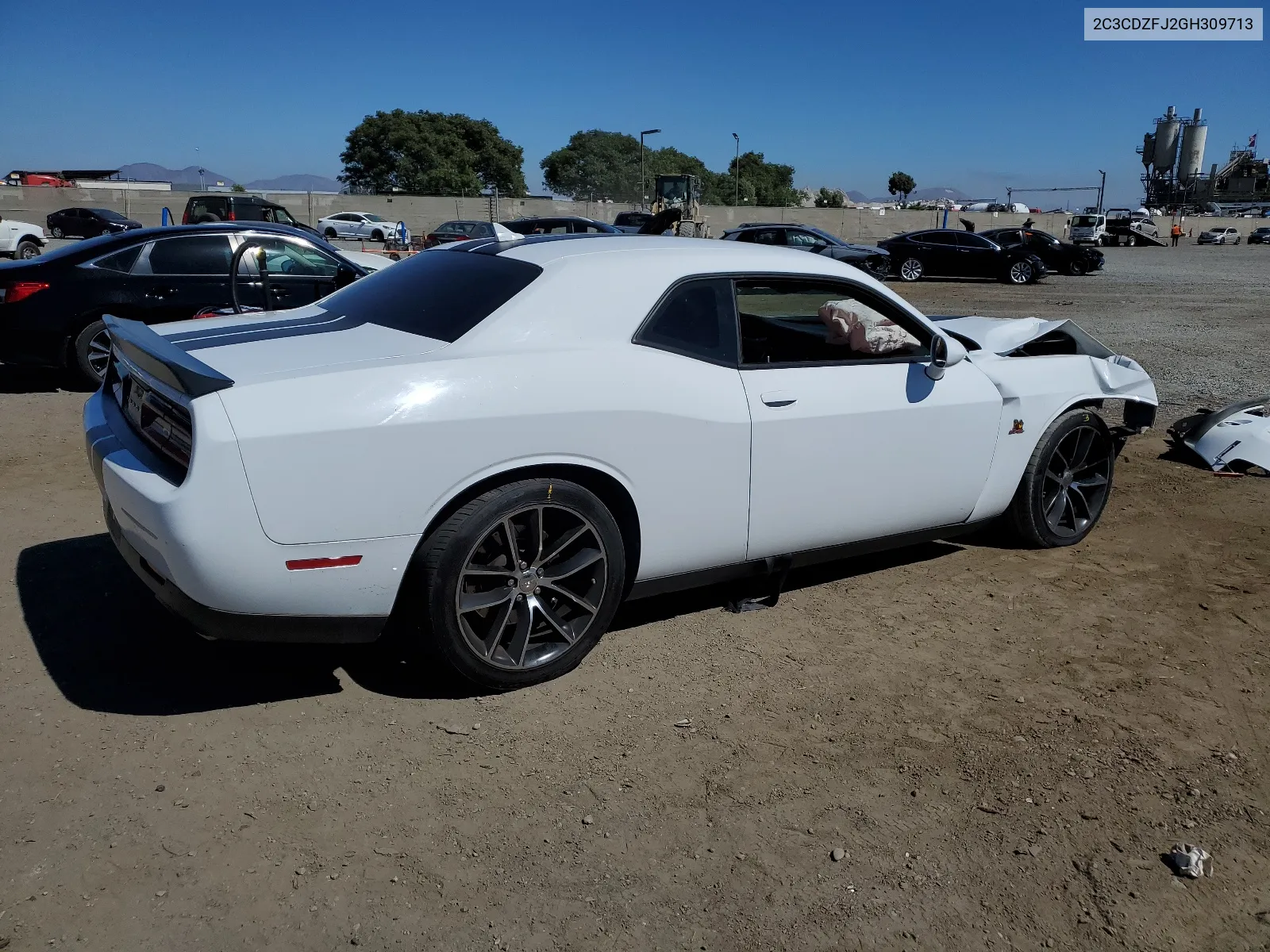 2C3CDZFJ2GH309713 2016 Dodge Challenger R/T Scat Pack