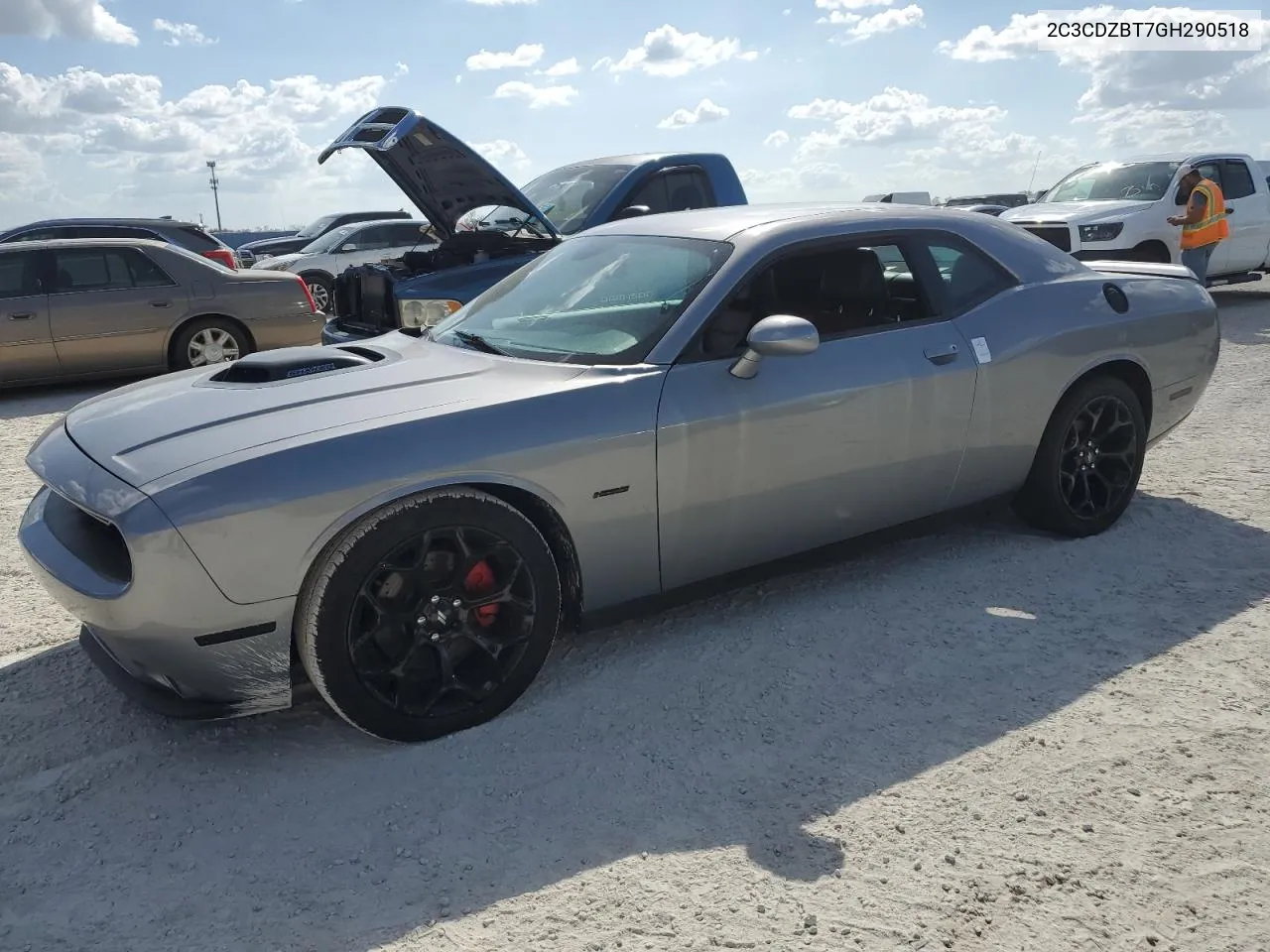 2C3CDZBT7GH290518 2016 Dodge Challenger R/T