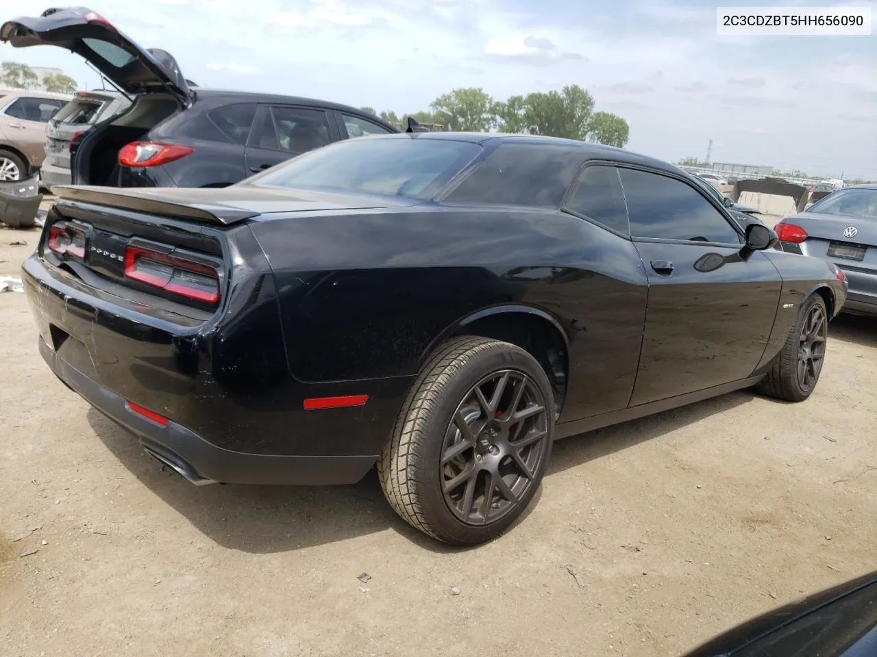 2017 Dodge Challenger R/T VIN: 2C3CDZBT5HH656090 Lot: 62023743