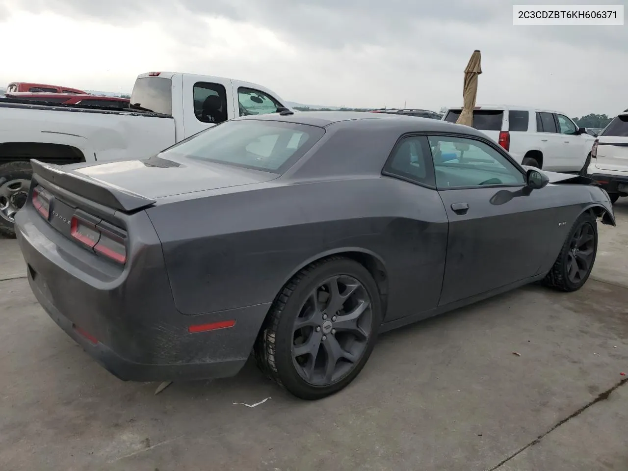 2C3CDZBT6KH606371 2019 Dodge Challenger R/T