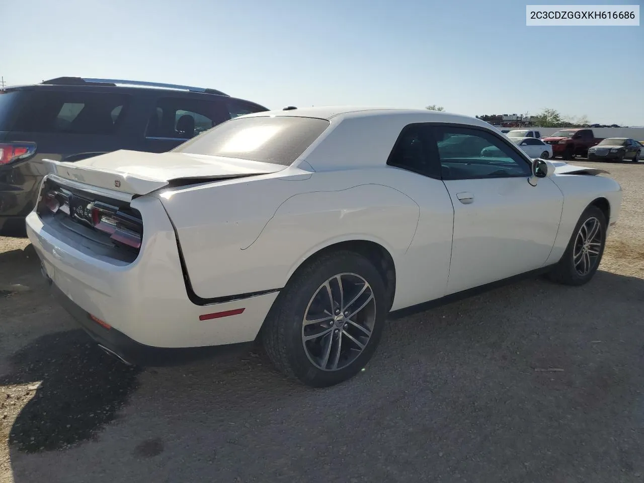 2019 Dodge Challenger Sxt VIN: 2C3CDZGGXKH616686 Lot: 57075594