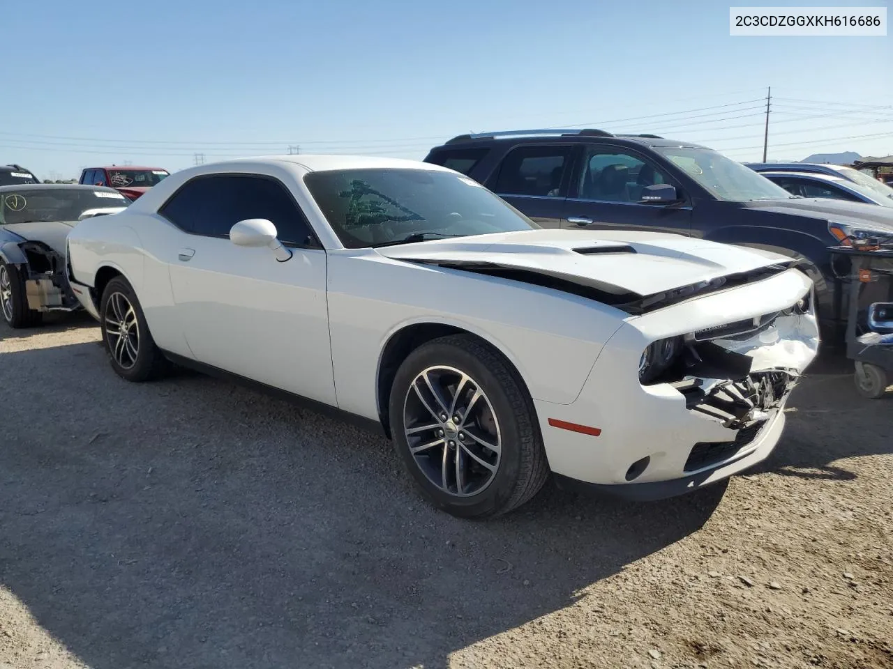 2019 Dodge Challenger Sxt VIN: 2C3CDZGGXKH616686 Lot: 57075594