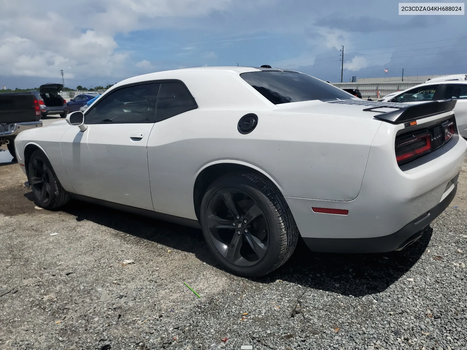 2019 Dodge Challenger Sxt VIN: 2C3CDZAG4KH688024 Lot: 68273984