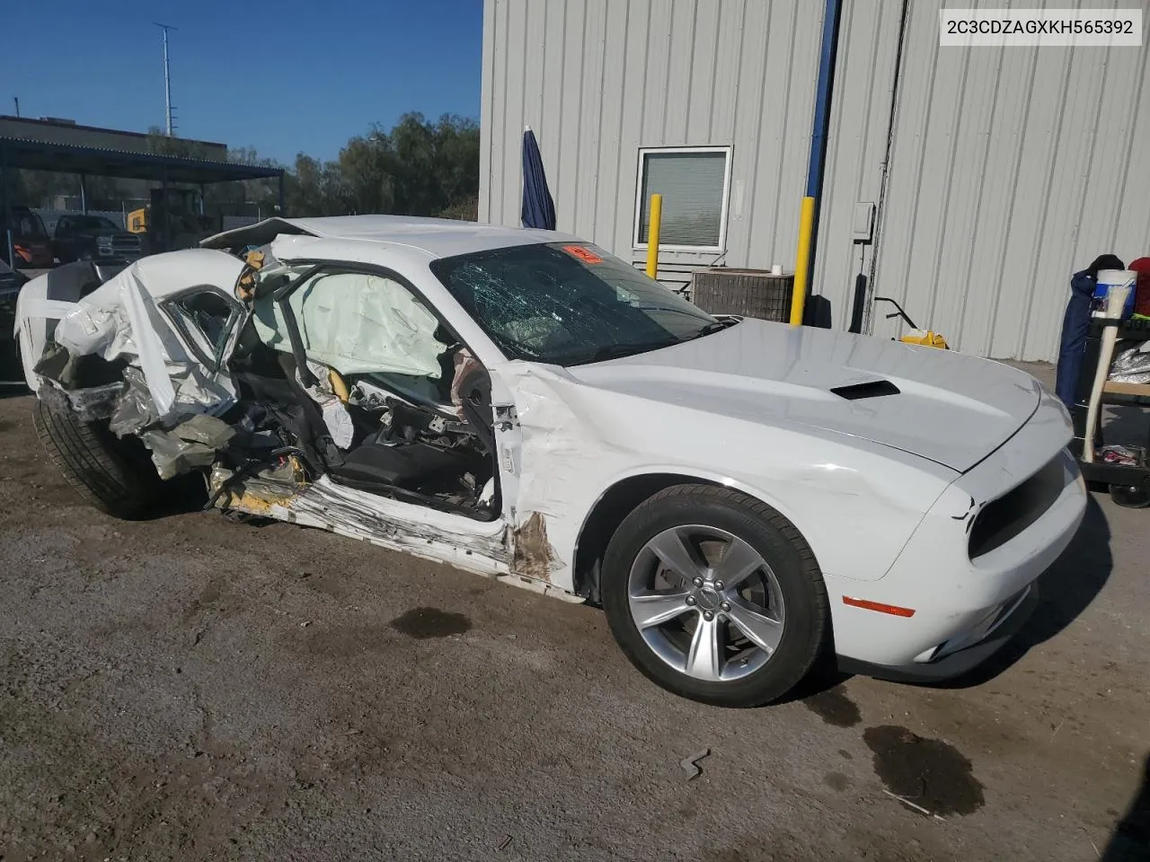 2C3CDZAGXKH565392 2019 Dodge Challenger Sxt