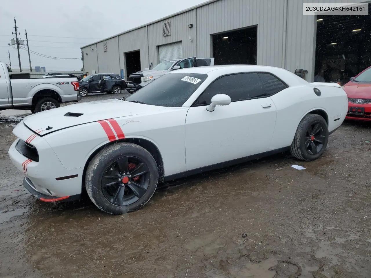 2019 Dodge Challenger Sxt VIN: 2C3CDZAG4KH642161 Lot: 70494634