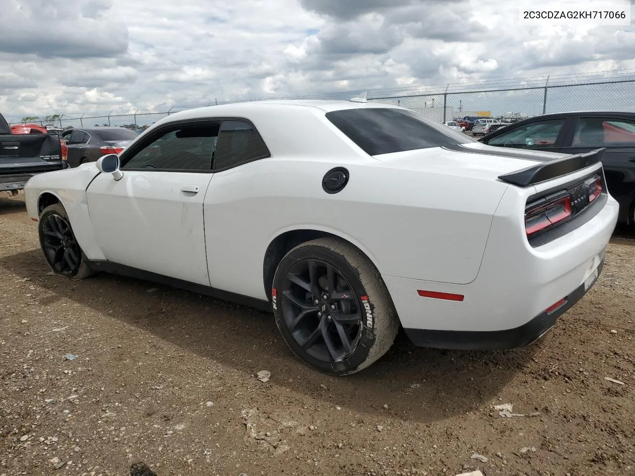 2019 Dodge Challenger Sxt VIN: 2C3CDZAG2KH717066 Lot: 70804144