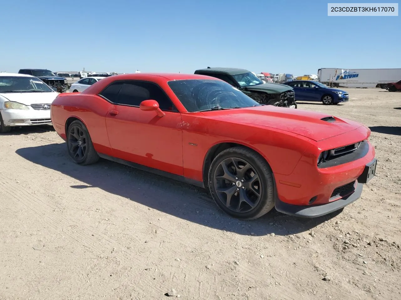 2019 Dodge Challenger R/T VIN: 2C3CDZBT3KH617070 Lot: 73721684