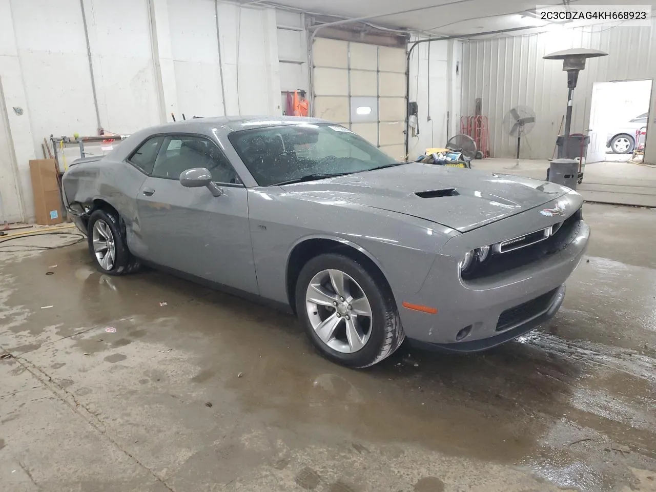 2C3CDZAG4KH668923 2019 Dodge Challenger Sxt