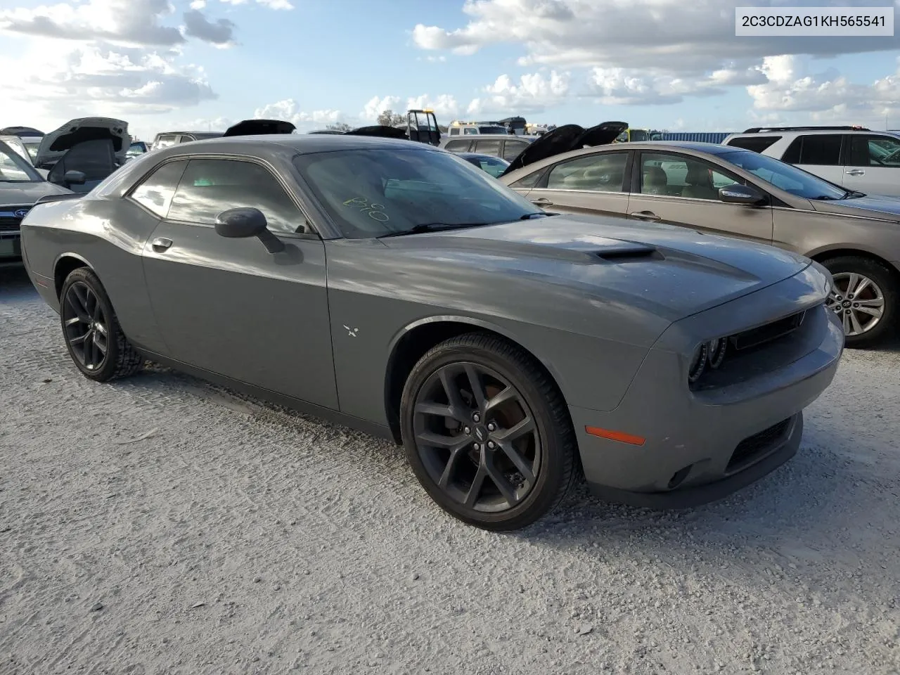 2C3CDZAG1KH565541 2019 Dodge Challenger Sxt