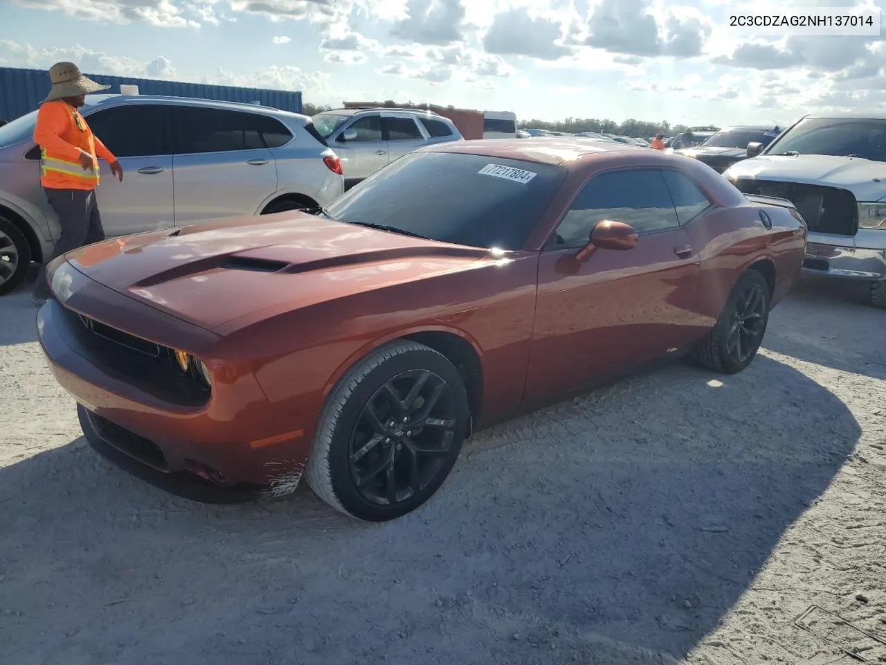 2022 Dodge Challenger Sxt VIN: 2C3CDZAG2NH137014 Lot: 77217804