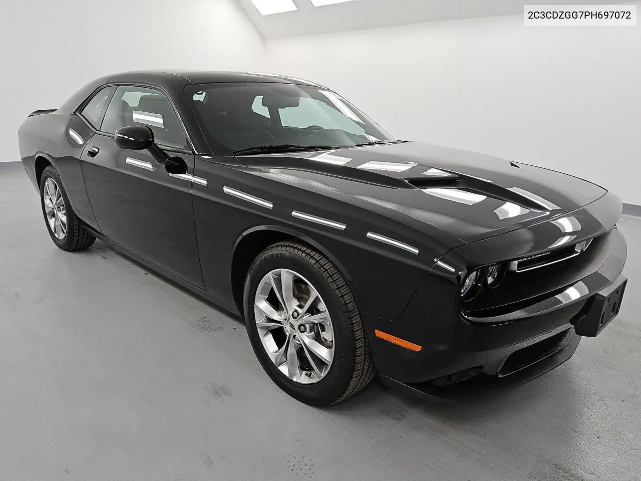 2023 Dodge Challenger Sxt VIN: 2C3CDZGG7PH697072 Lot: 74951904