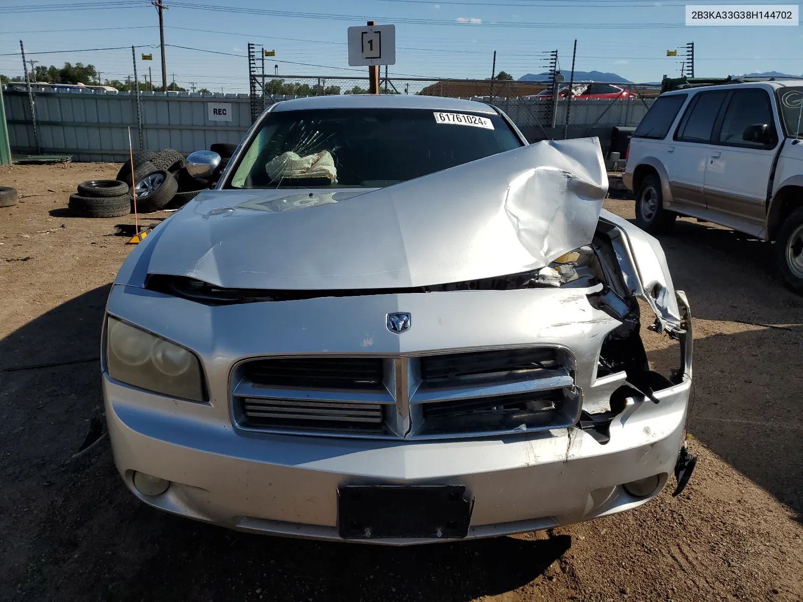 2008 Dodge Charger Sxt VIN: 2B3KA33G38H144702 Lot: 61761024