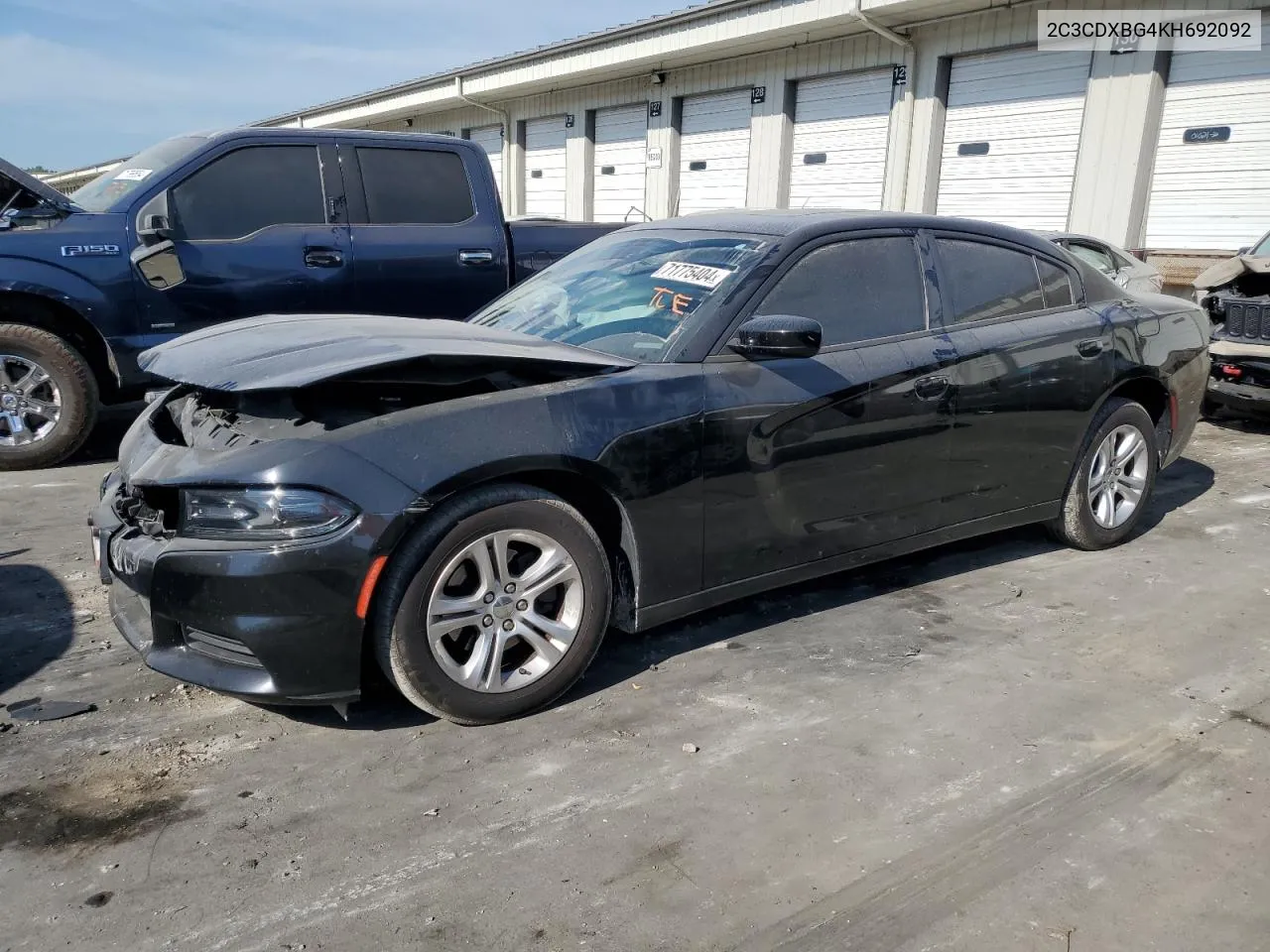 2C3CDXBG4KH692092 2019 Dodge Charger Sxt