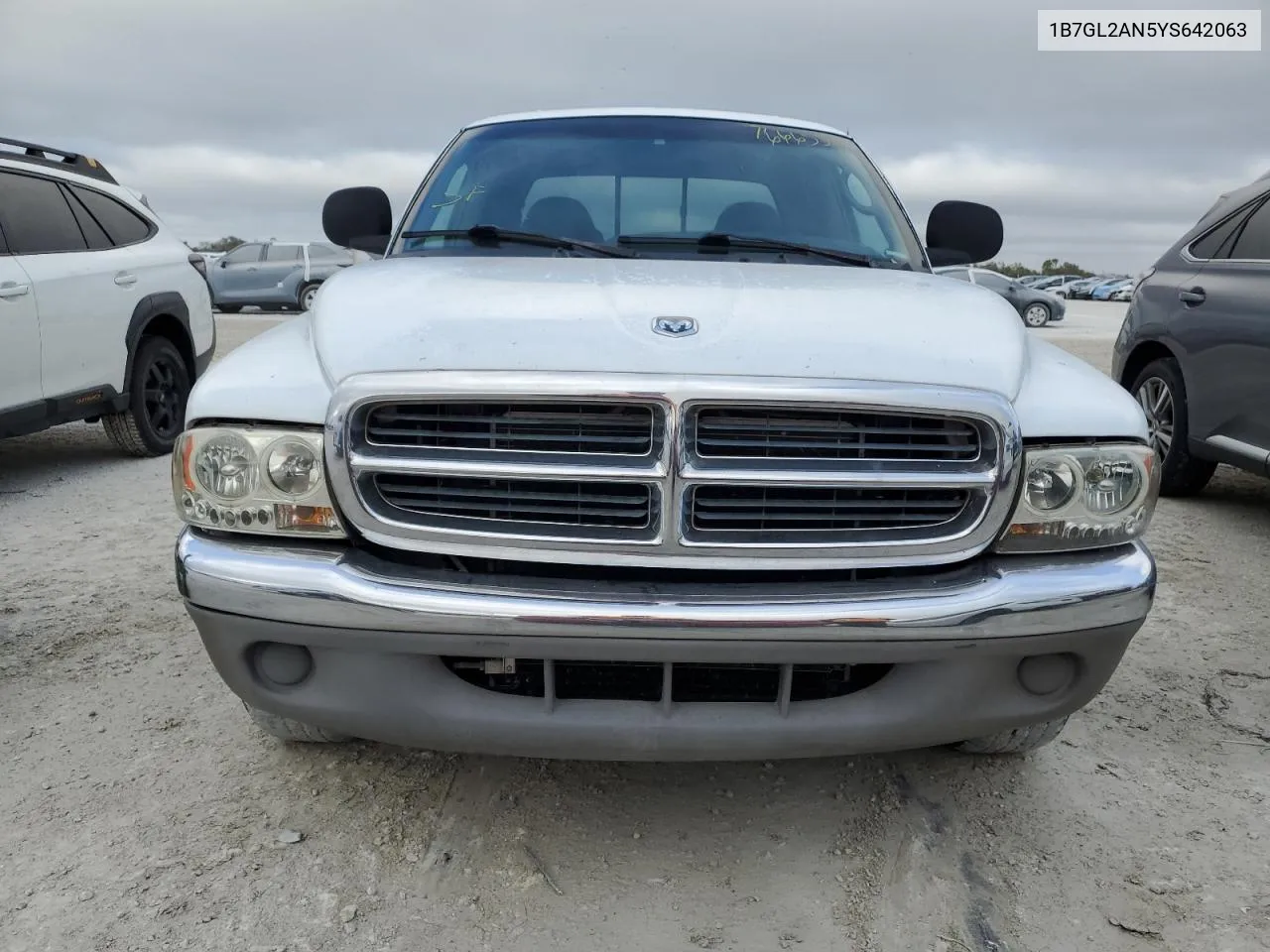 2000 Dodge Dakota Quad VIN: 1B7GL2AN5YS642063 Lot: 76665334