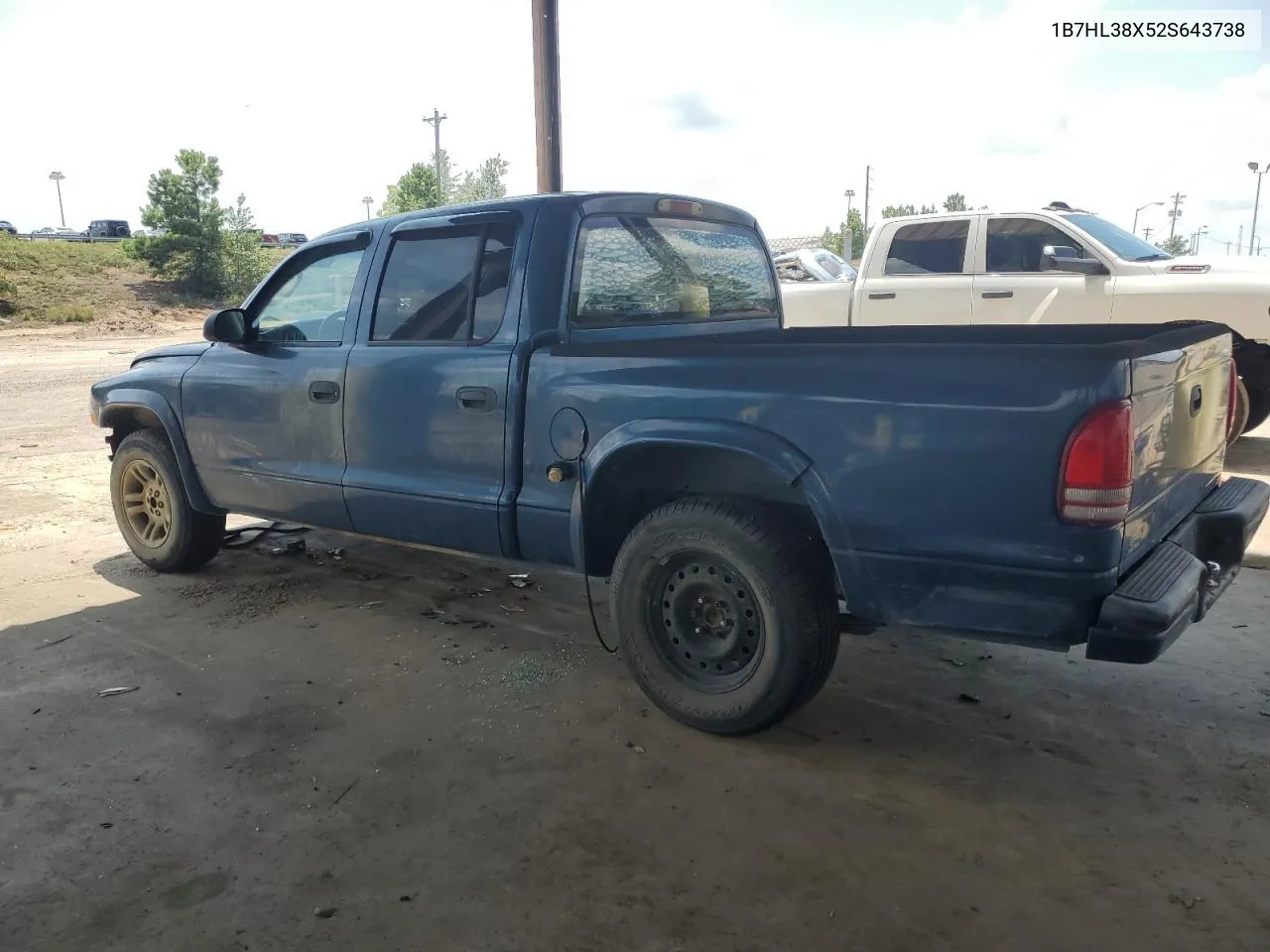 2002 Dodge Dakota Quad Sport VIN: 1B7HL38X52S643738 Lot: 66938674