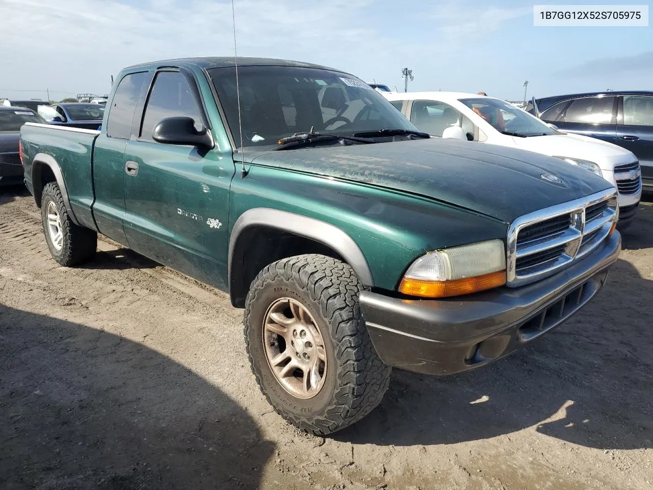 2002 Dodge Dakota Base VIN: 1B7GG12X52S705975 Lot: 75224734