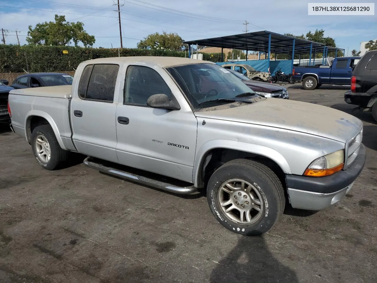 2002 Dodge Dakota Quad Sport VIN: 1B7HL38X12S681290 Lot: 75694044