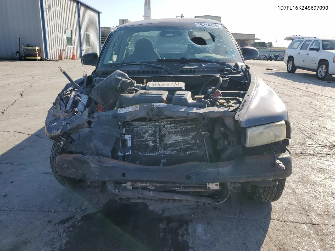 2004 Dodge Dakota Sxt VIN: 1D7FL16K24S697090 Lot: 75214474