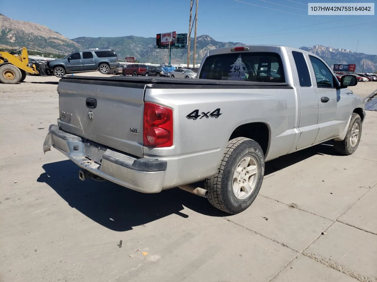 2005 Dodge Dakota Slt VIN: 1D7HW42N75S164042 Lot: 57322854