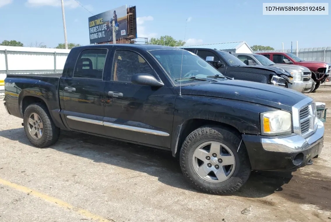 2005 Dodge Dakota Quad Laramie VIN: 1D7HW58N95S192454 Lot: 59322164