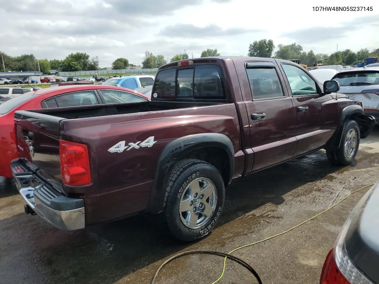 2005 Dodge Dakota Quad Slt VIN: 1D7HW48N05S237145 Lot: 67130354