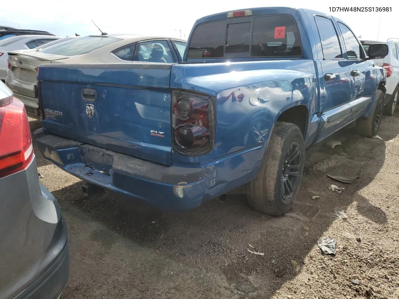 2005 Dodge Dakota Quad Slt VIN: 1D7HW48N25S136981 Lot: 68930614