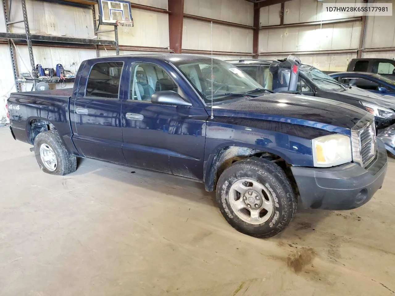 2005 Dodge Dakota Quad VIN: 1D7HW28K65S177981 Lot: 69539694