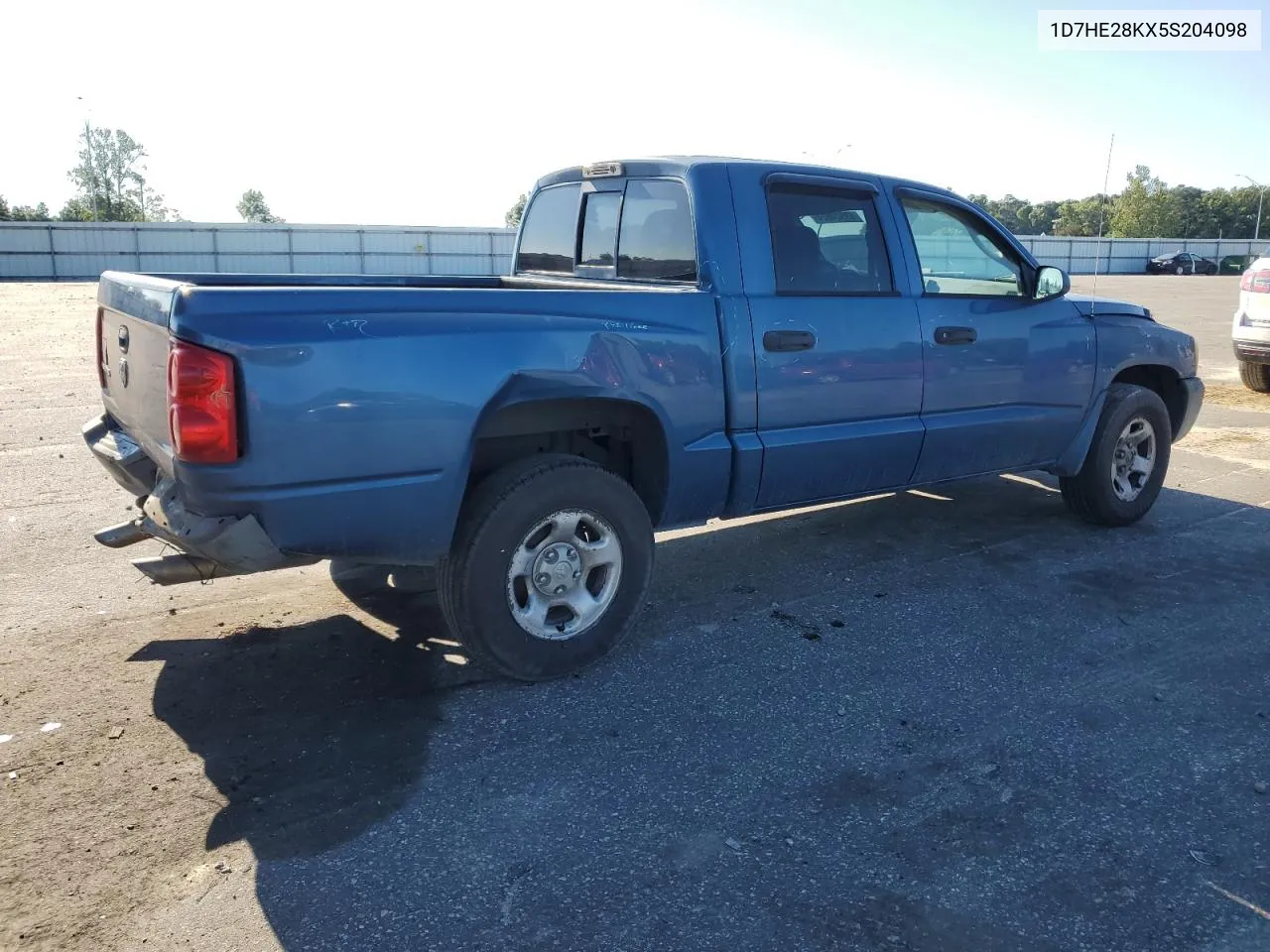 2005 Dodge Dakota Quad VIN: 1D7HE28KX5S204098 Lot: 69924624