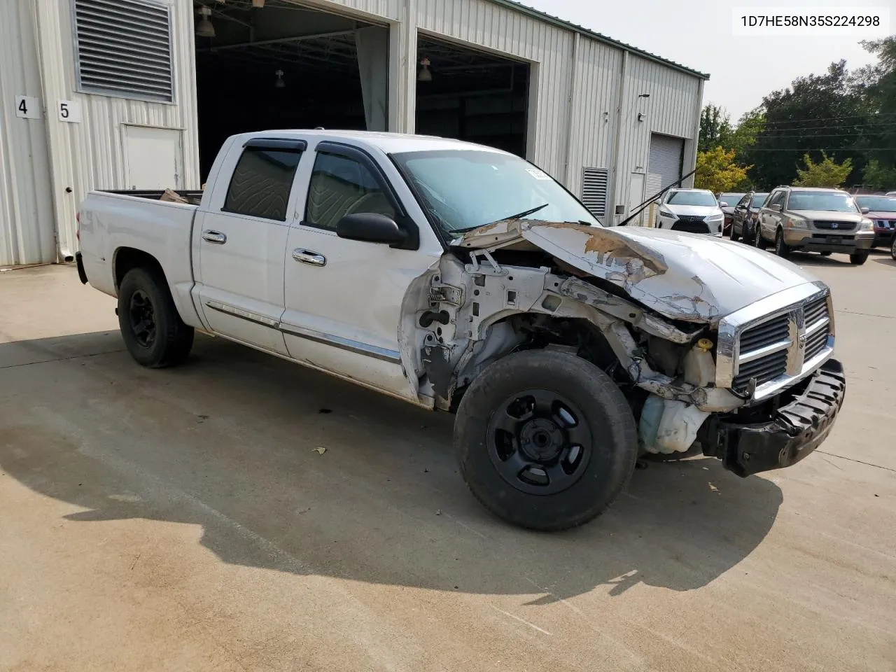 1D7HE58N35S224298 2005 Dodge Dakota Quad Laramie