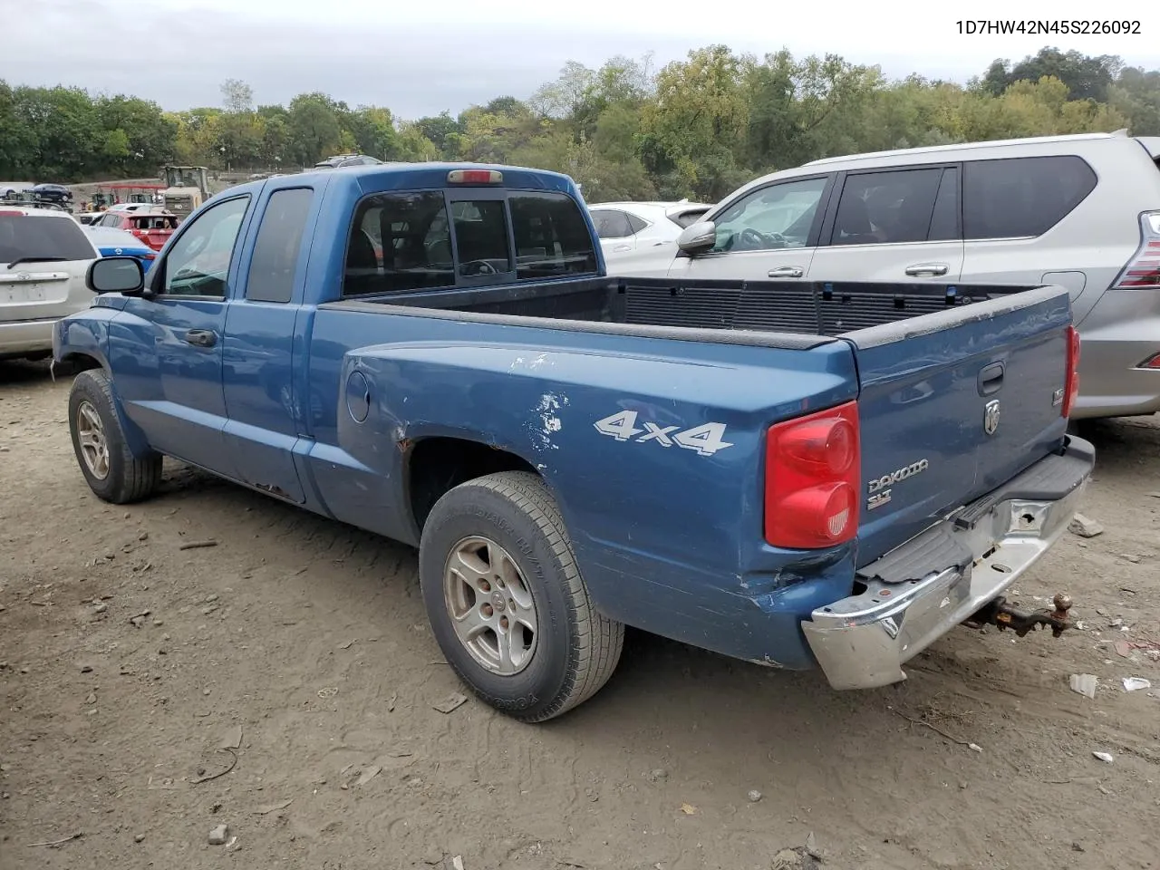 2005 Dodge Dakota Slt VIN: 1D7HW42N45S226092 Lot: 70925024