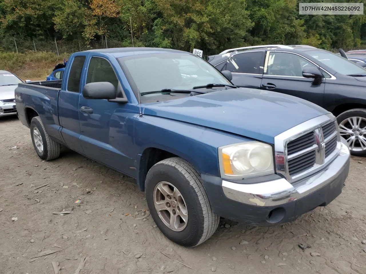 2005 Dodge Dakota Slt VIN: 1D7HW42N45S226092 Lot: 70925024