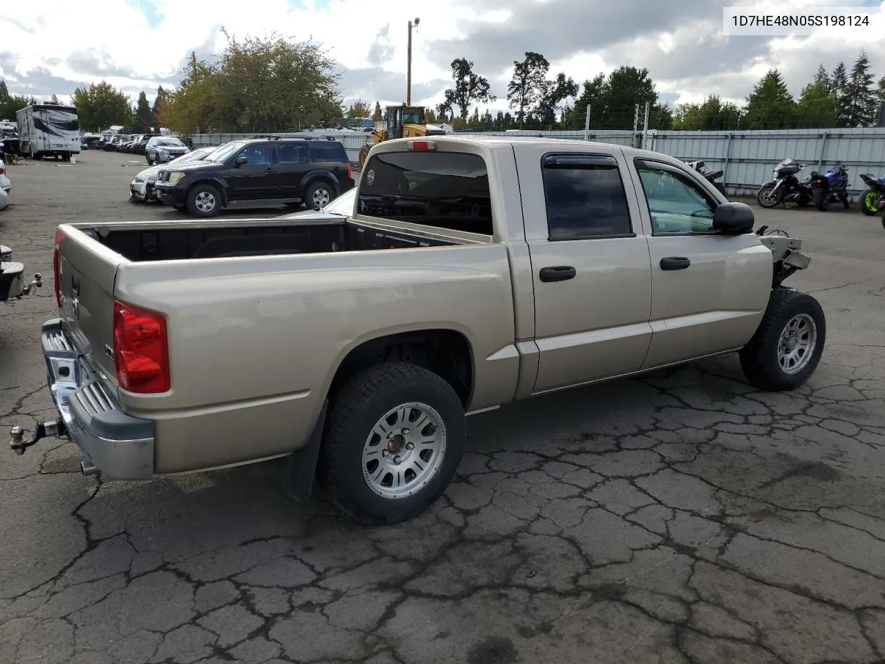 2005 Dodge Dakota Quad Slt VIN: 1D7HE48N05S198124 Lot: 72046934