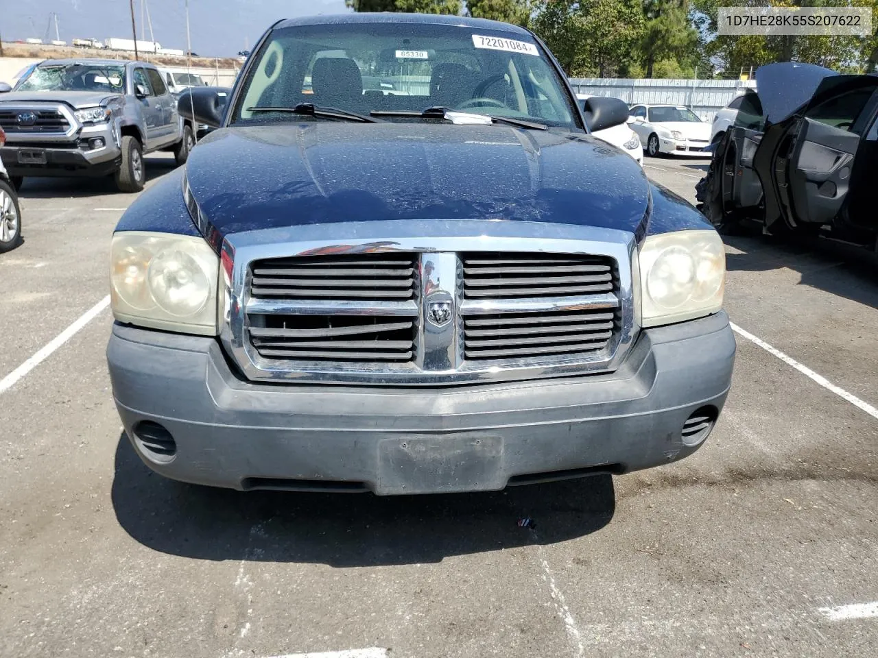 2005 Dodge Dakota Quad VIN: 1D7HE28K55S207622 Lot: 72201084