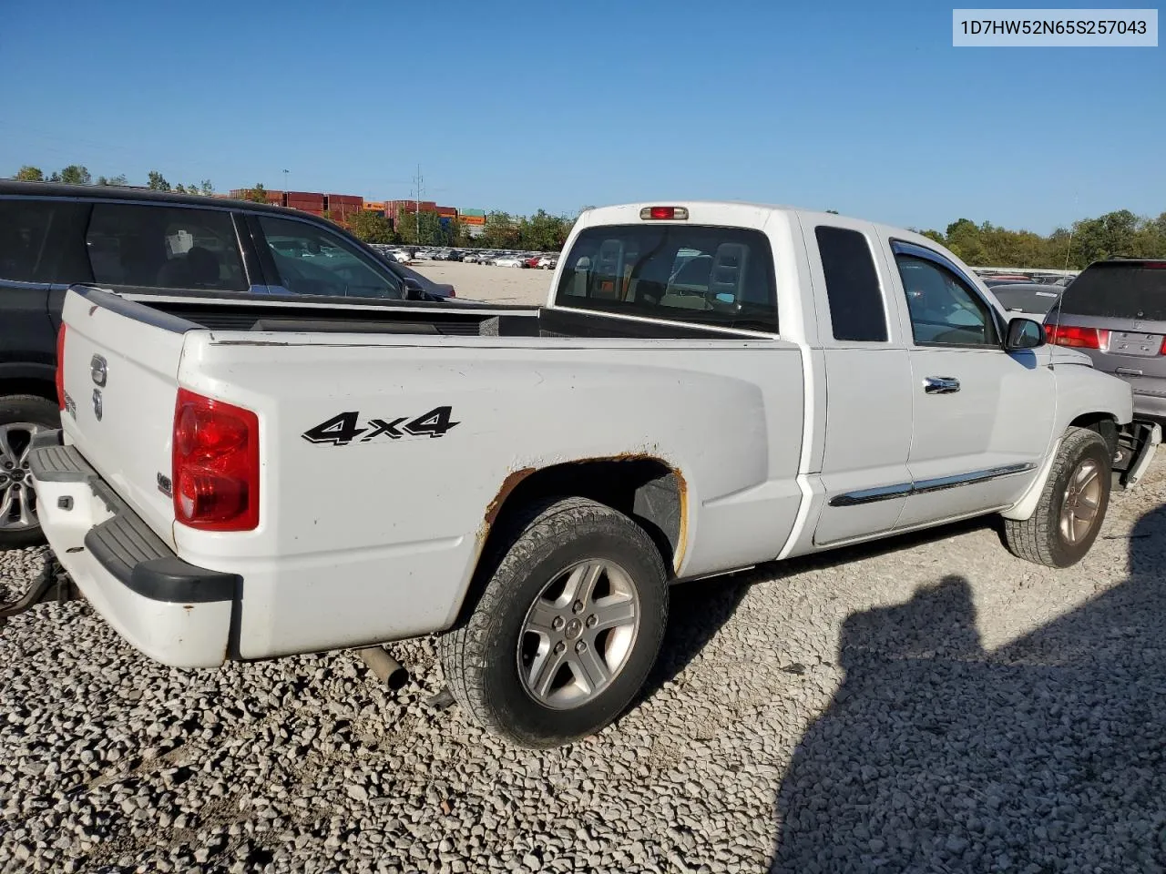 2005 Dodge Dakota Laramie VIN: 1D7HW52N65S257043 Lot: 74013574